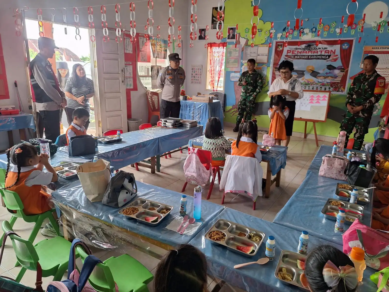 Pembagian Makanan Sehat Bergizi untuk 1.164 Pelajar di Kecamatan Langowan Utara Berjalan Lancar